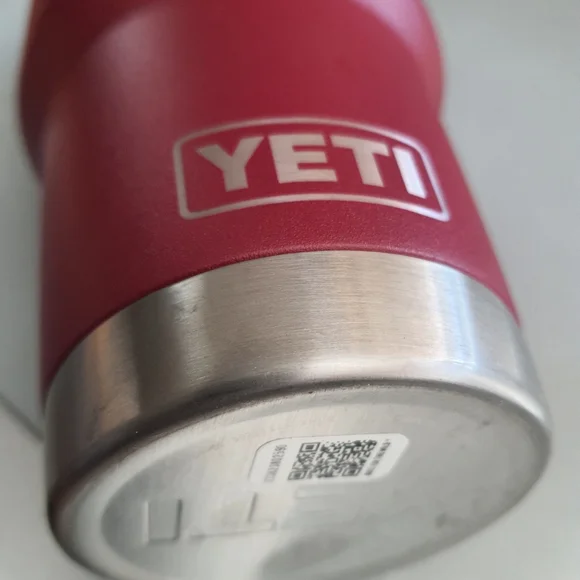 Yeti Travel Mug - Picture 4 of 4